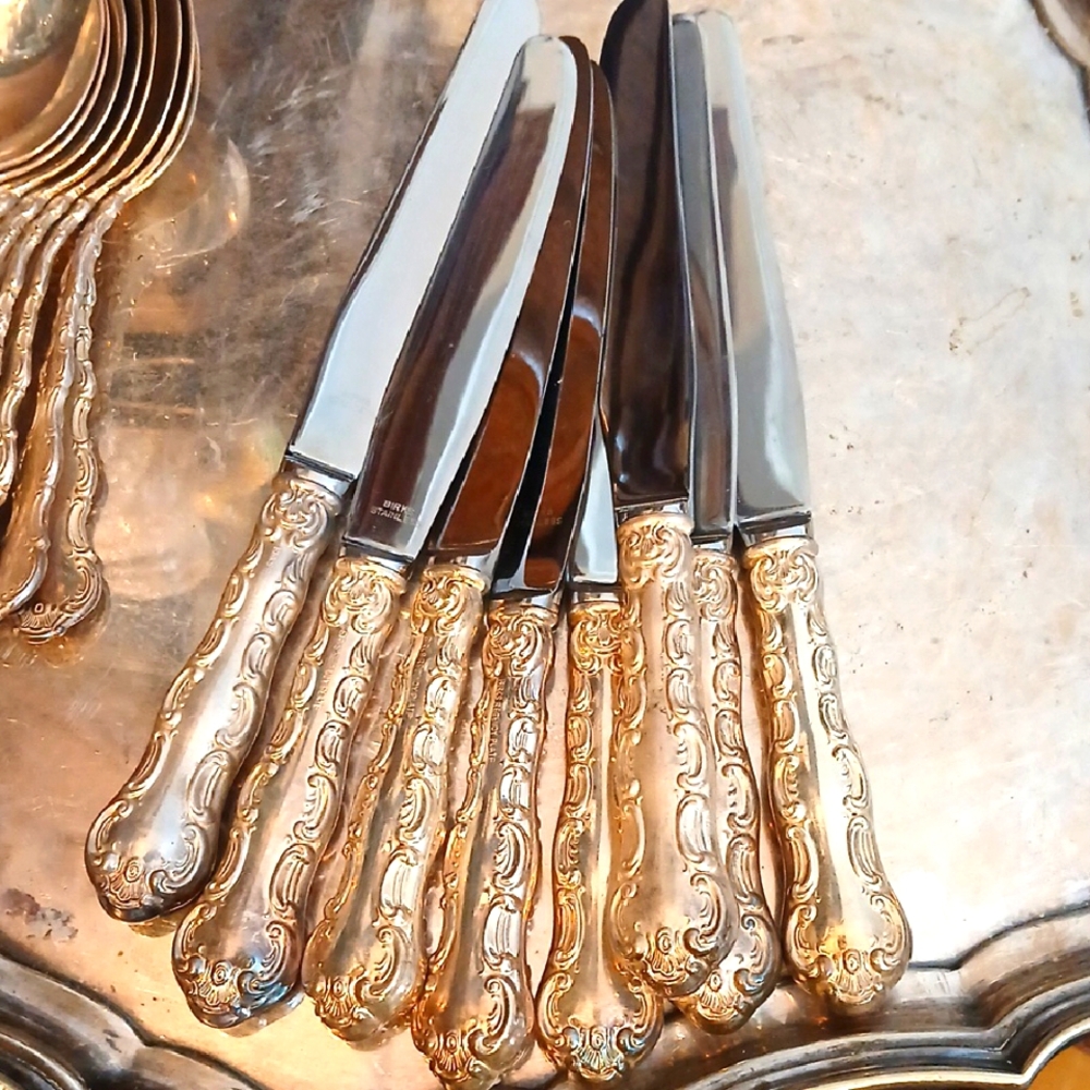 Elegant BIRKS Regency Silver Plated Knives, Louis De France